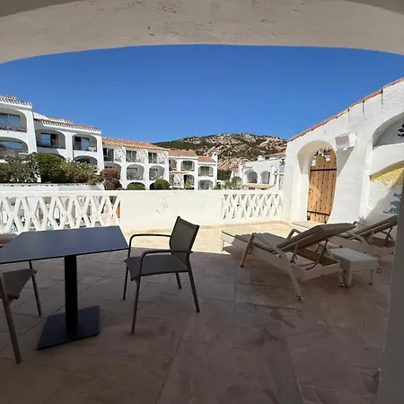 Vila Brorent - Polaris Quatu Baia Sardinia
